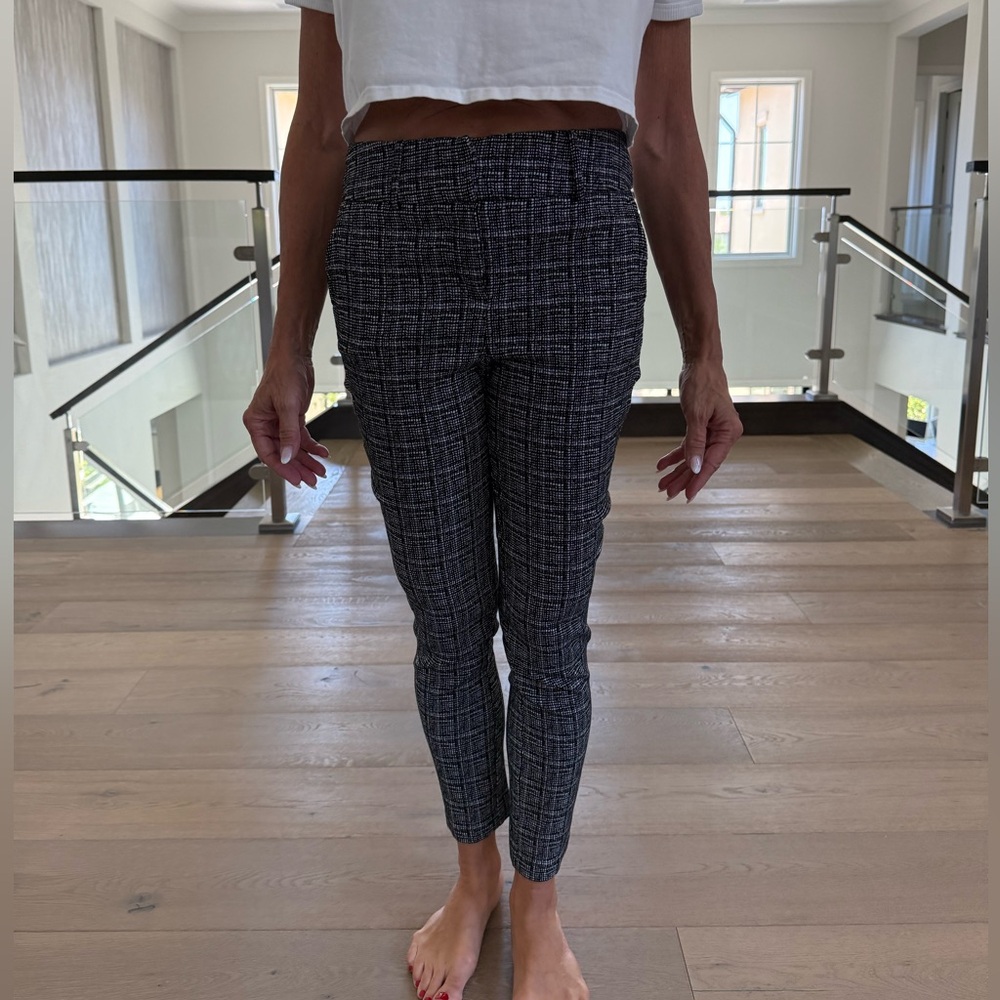Trouve Black and White Ankle Cropped Pants